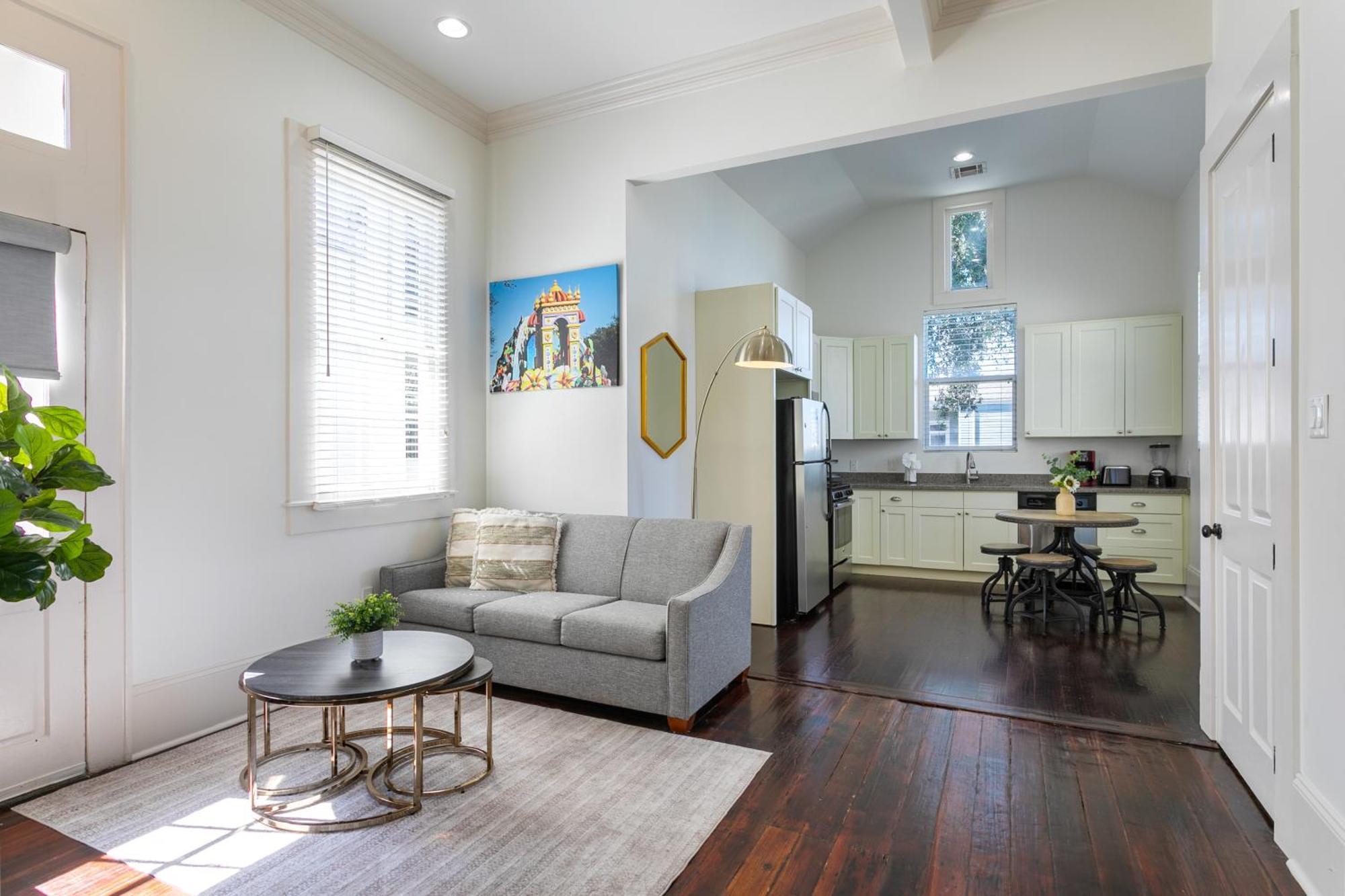 Charming 2Br On Carondelet By Hosteeva Nova Orleães Exterior foto